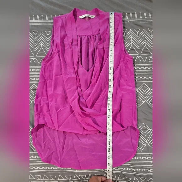 Trina Turk Pink Silk Sleeveless Top Size P - Picture 3 of 6